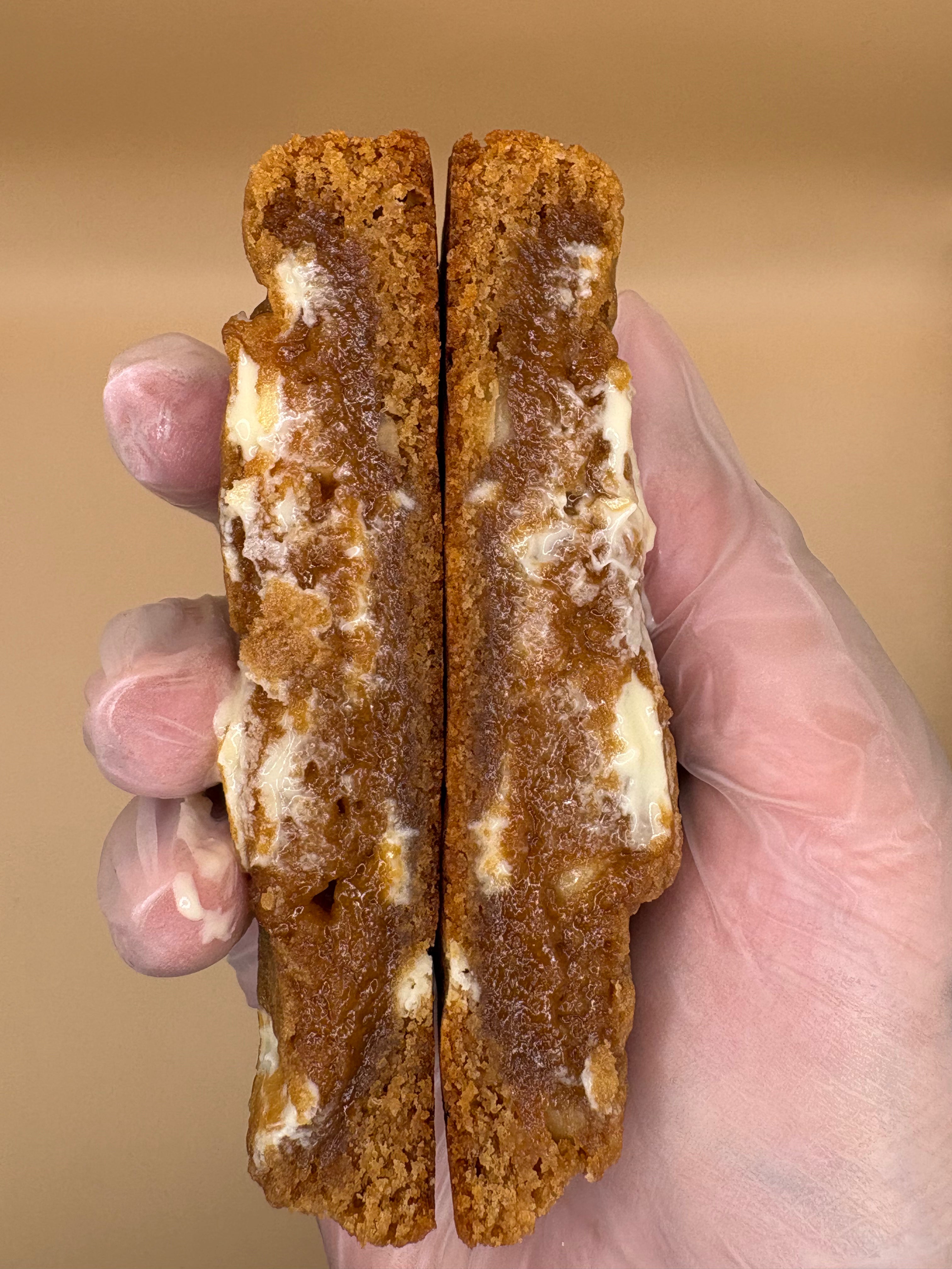 Macadamia x White Chocolate